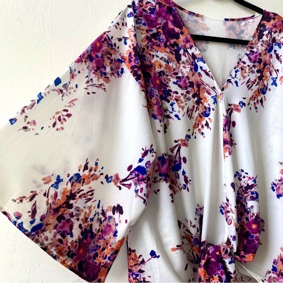 LAST CHANCE SALE!Floral Print Colorful Boho Front Tie Blouse Wide Kimono Sleeves - Picture 8 of 10